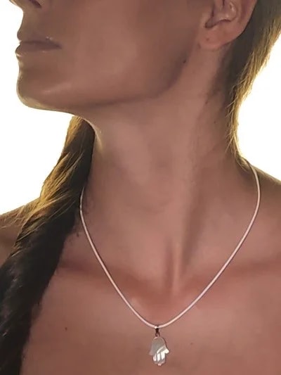 Collana Laccio Pendente Mano Fatima Donna Oro Giallo 18 kt Carati 750 1,40 Gr - immagine 2